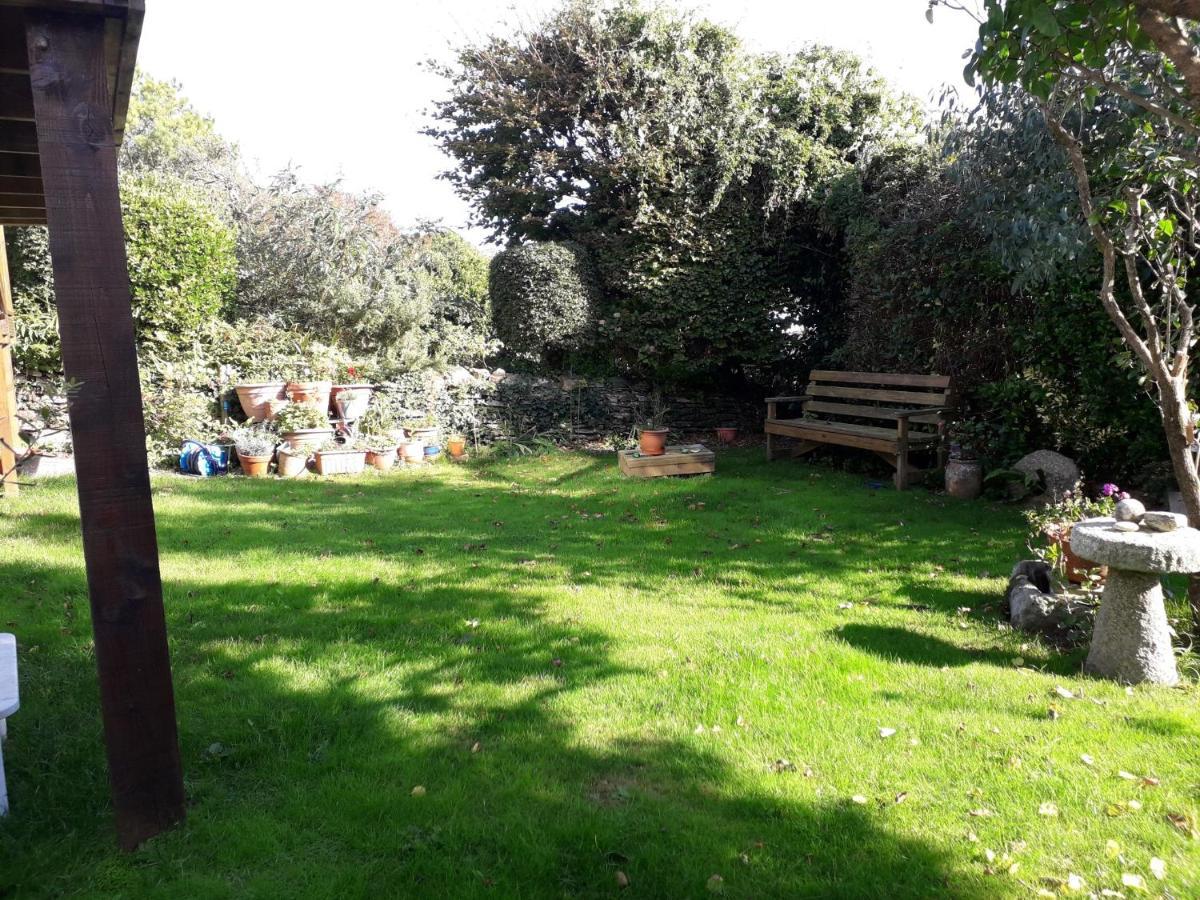 Curlews Cottage - House With 3 Bedrooms And Garden - Walking Distance To The Beach Perranporth Exterior foto